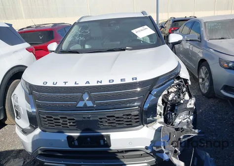 2024 Mitsubishi Outlander Sel 2.5 S-Awc z USA, uszkodzony, nr VIN JA4J4WA86RZ003701